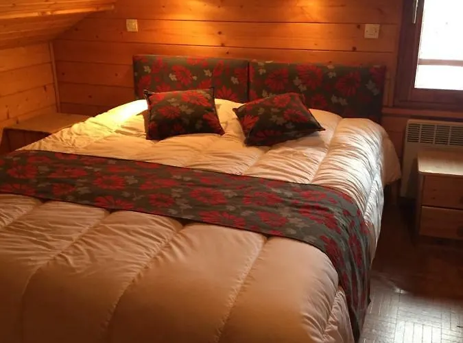 Les Bruyeres Wi Fi Chalet *